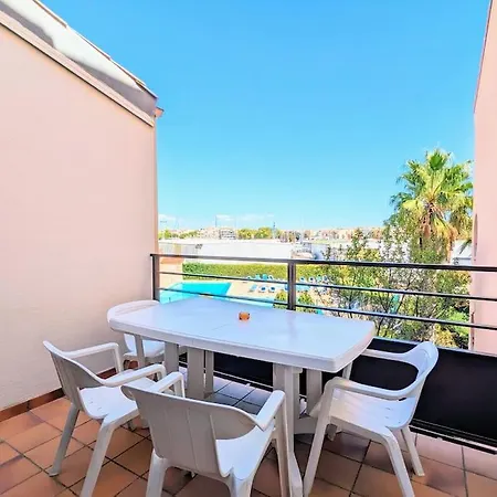 Cap Piscine/parking/terrasse - 200m De La *